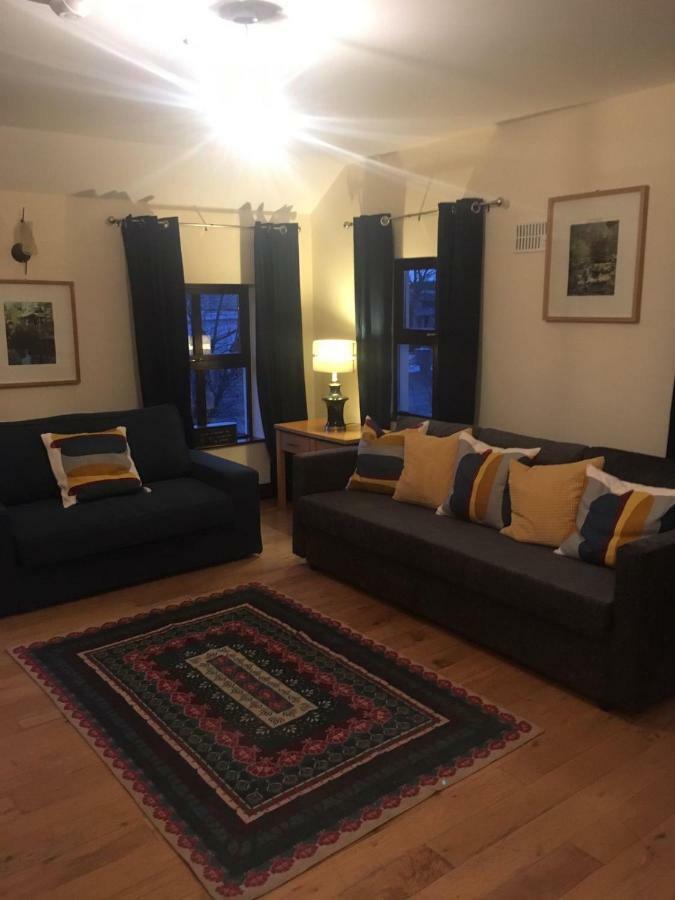 Nanny Quinn'S Apartment Killucan 外观 照片